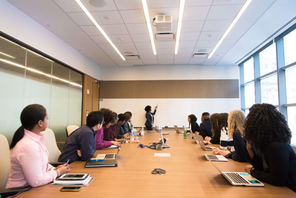 reunião para escolha de okrs em sua startup